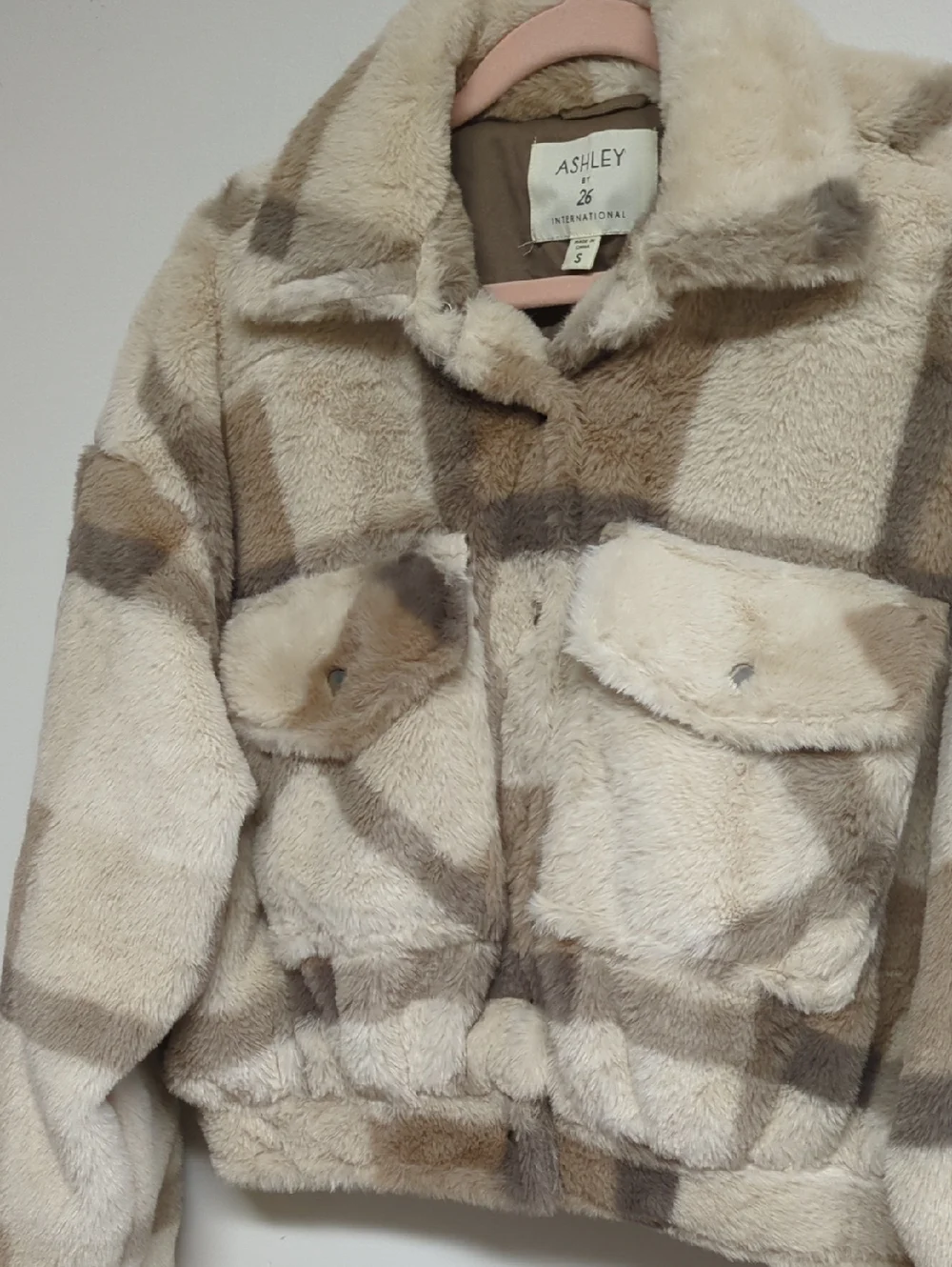 Ashley By 26 International Cream Plaid Teddy Jacket Cropped Faux Fur Size Small - Picture 3 of 8
